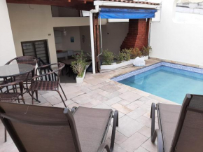 Cobertura de 3 quartos com churrasqueira e piscina
